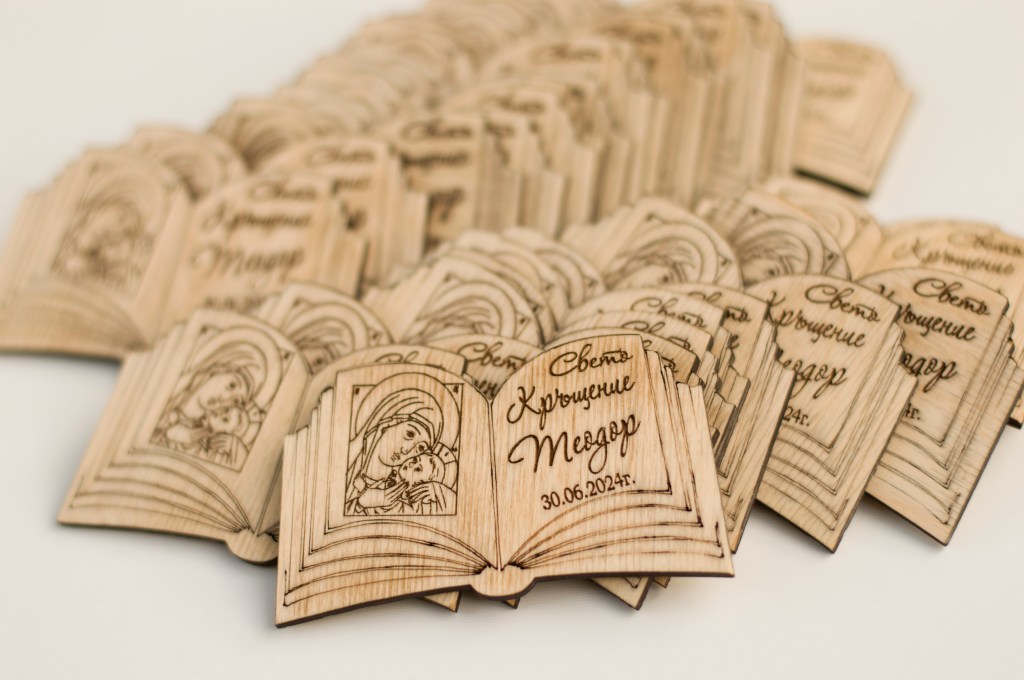 Дървено подаръче книжка с икона / Wooden gift book with&nbsp;icon